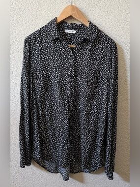 Beach Lunch Lounge Size Medium Rayon Floral Long Sleeve Blouse Black Career